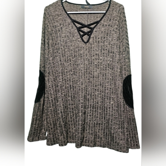 12th Tribe Tops - 12th Tribe EUC Large Gray Long Sleeve Top with Black Elbow Patches 23 PTP